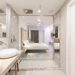 Otel Max - Art Gallery