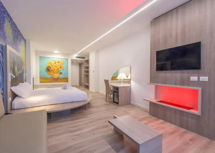 Hotel Max - Art Gallery 4*